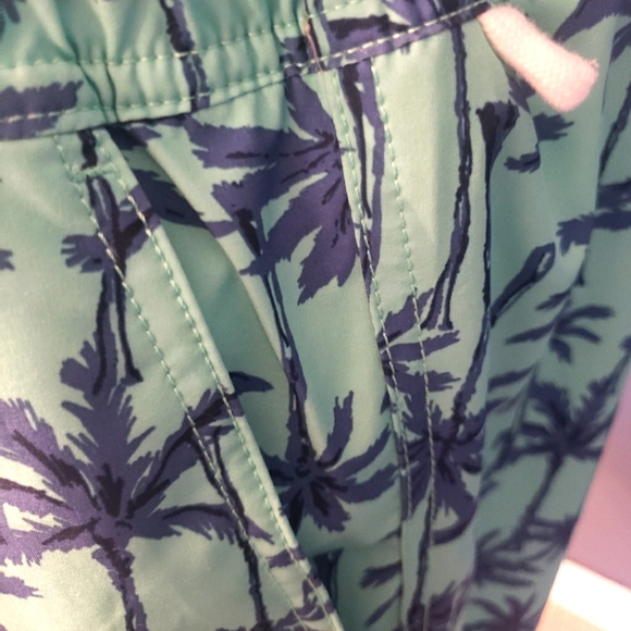 NEW! J.Crew Factory Swim trunks XL - Picture 4 of 9